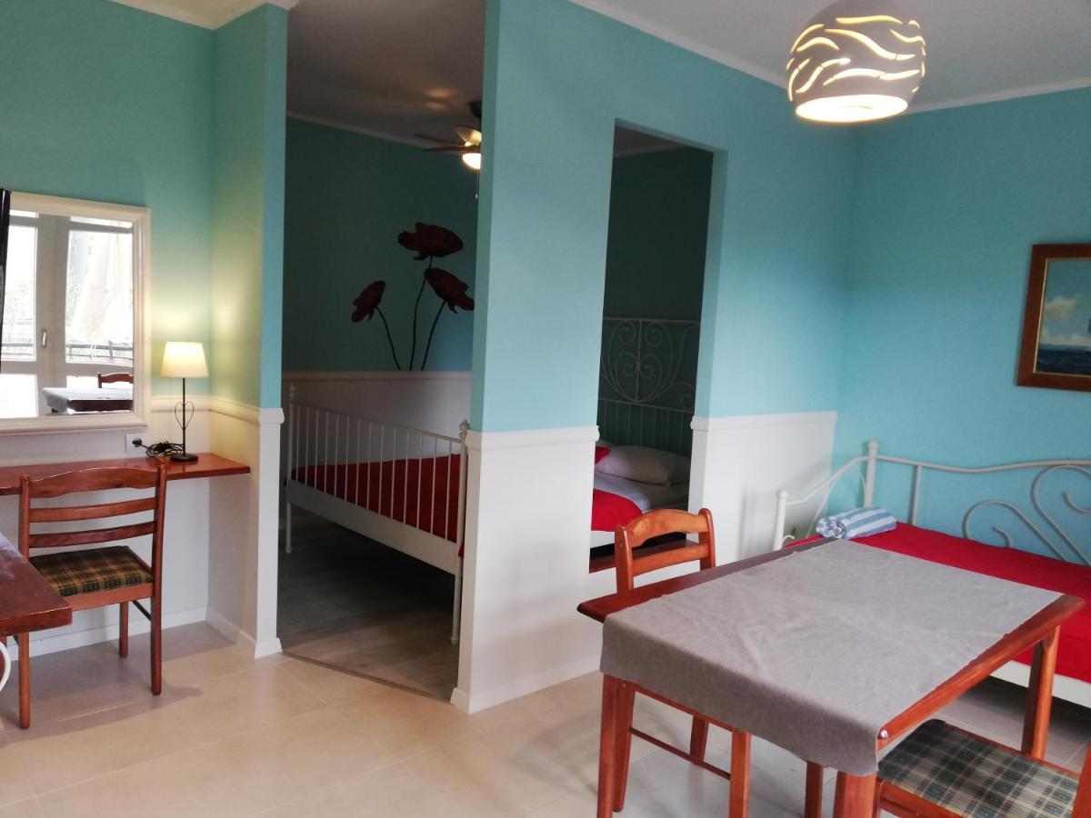 Apartmani Mistral Макарска Екстериор снимка