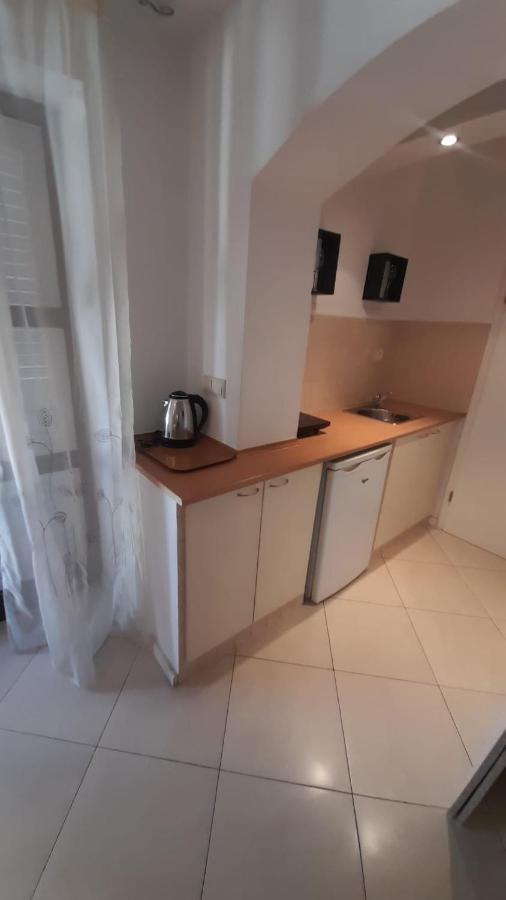 Apartmani Mistral Макарска Стая снимка