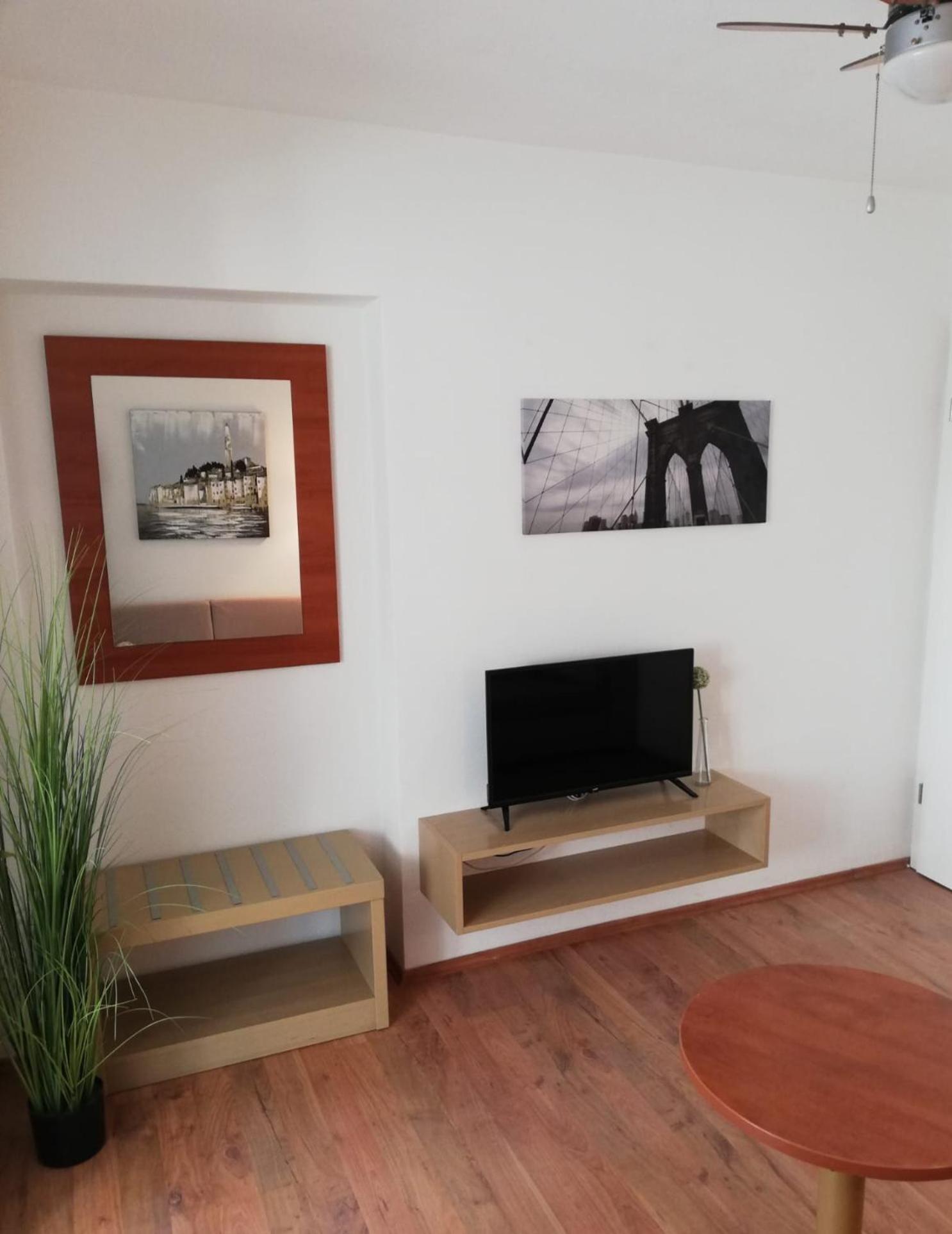 Apartmani Mistral Макарска Стая снимка