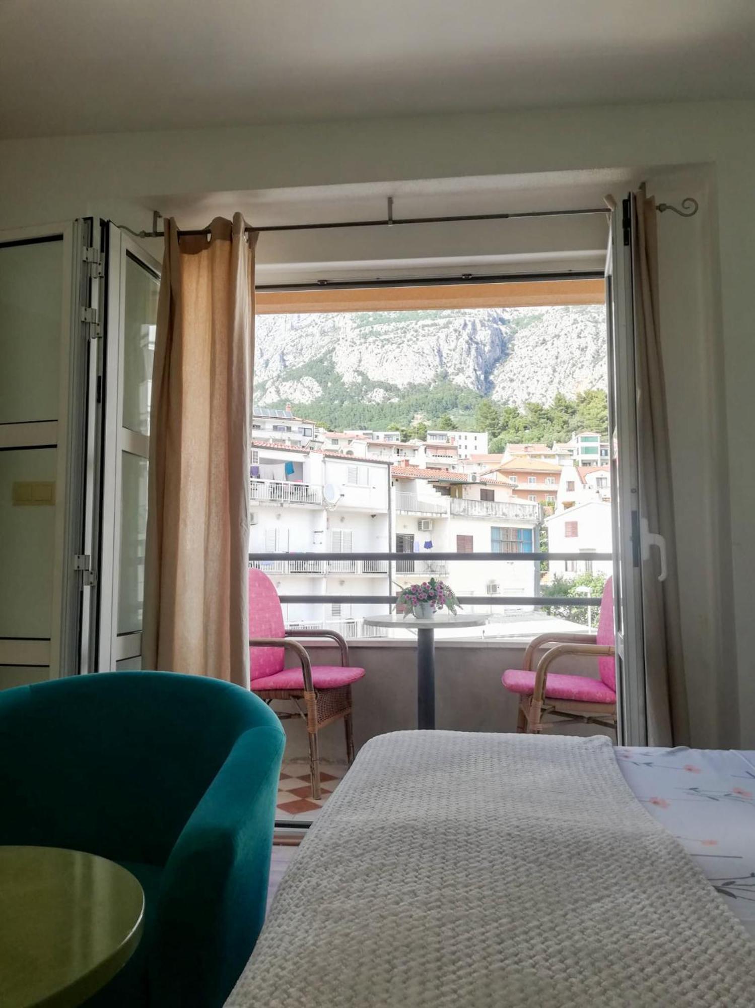 Apartmani Mistral Макарска Стая снимка